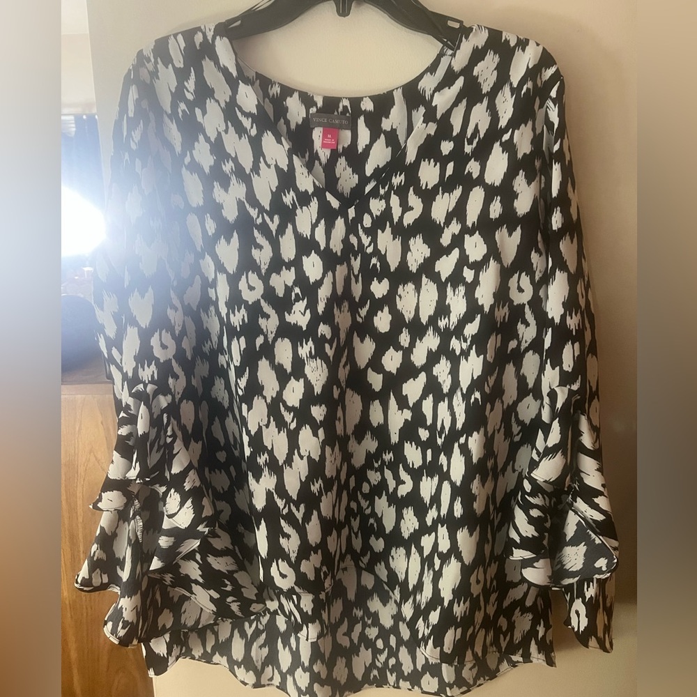 Vince Camuto Bell Sleeve Blouse XL